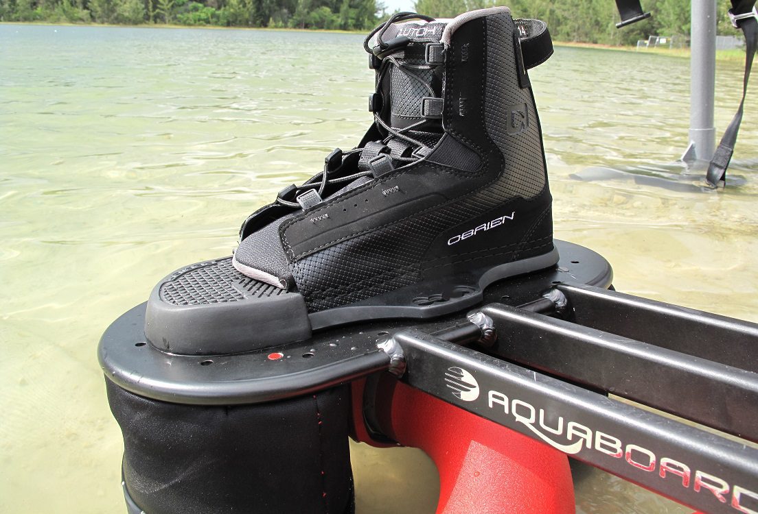 AquaBoard Setup Boots and Bindings